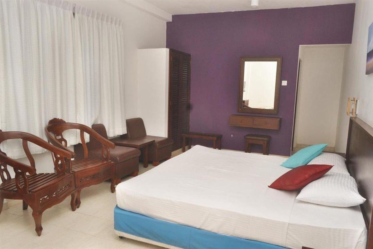 Lavendish Beach Resort Унаватуна Екстериор снимка