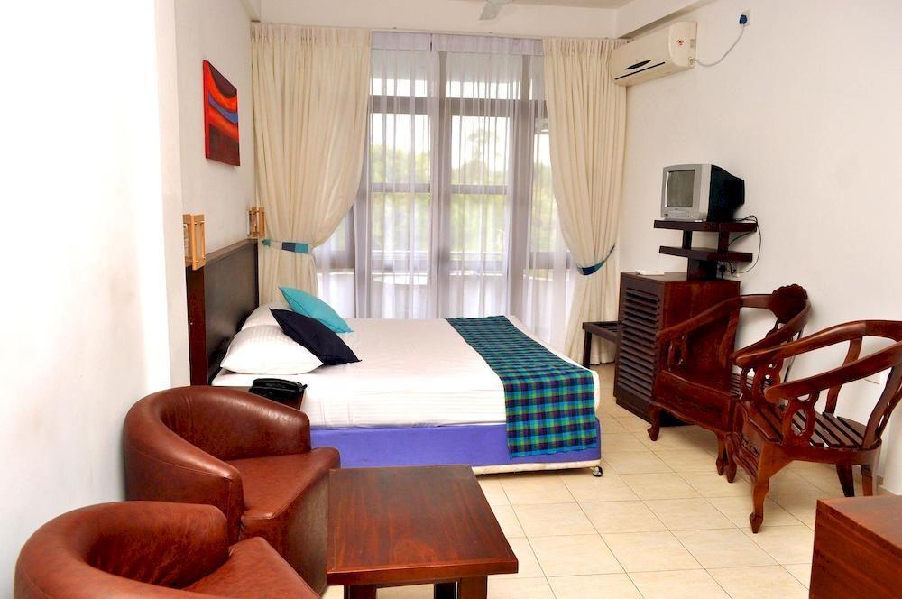 Lavendish Beach Resort Унаватуна Екстериор снимка