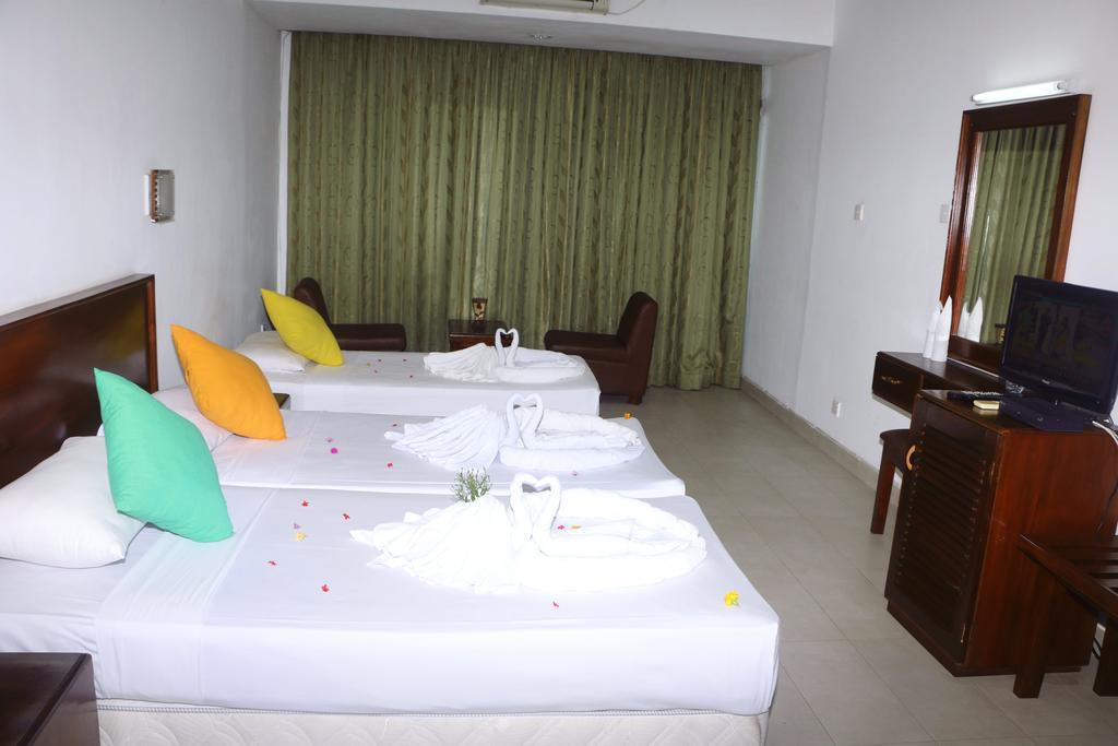 Lavendish Beach Resort Унаватуна Екстериор снимка