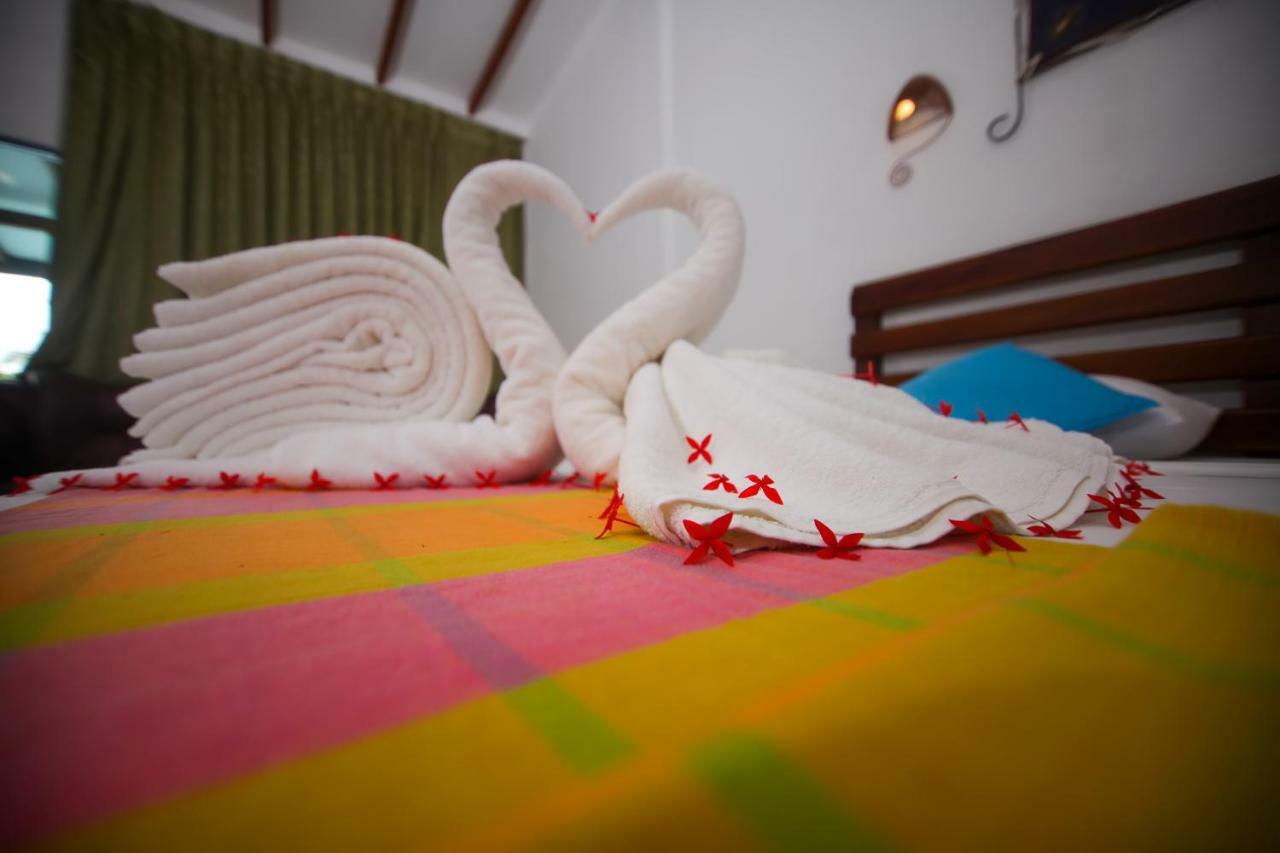 Lavendish Beach Resort Унаватуна Екстериор снимка